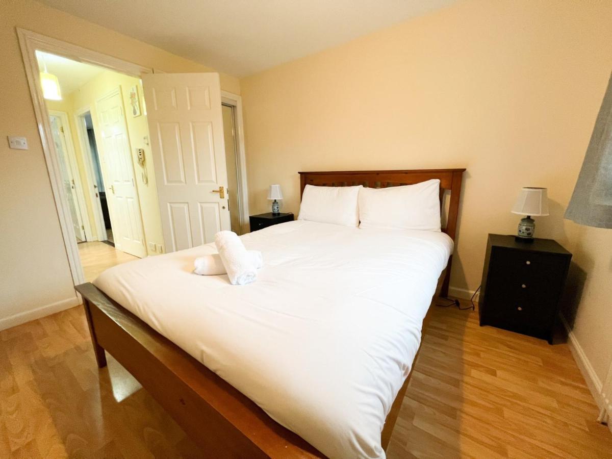 2 Bedroom - River Clyde Home - Parking 格拉斯哥 外观 照片